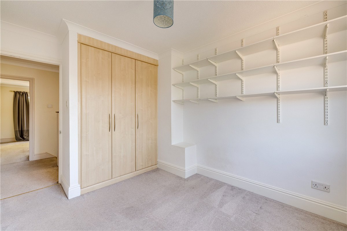 3 bedroom house, Lower Grove Road, Richmond TW10 - Let Agreed