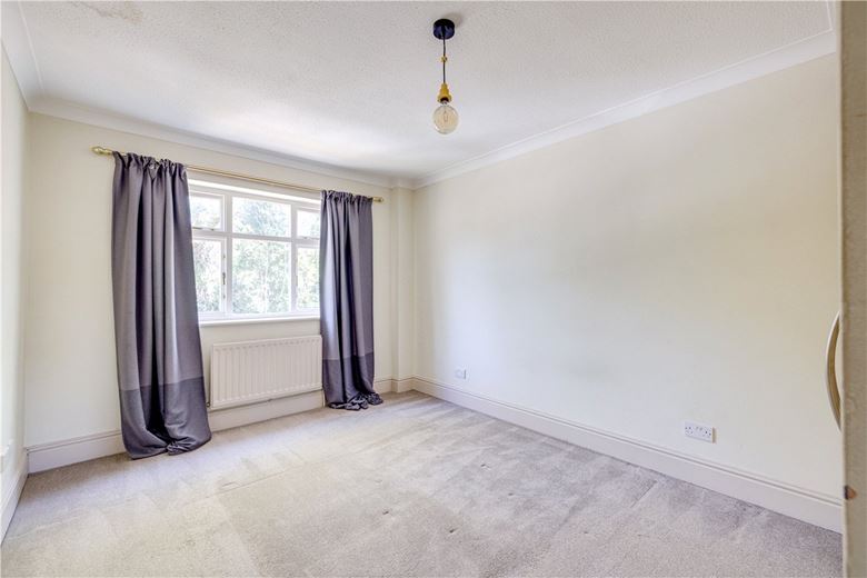 3 bedroom house, Lower Grove Road, Richmond TW10 - Let Agreed