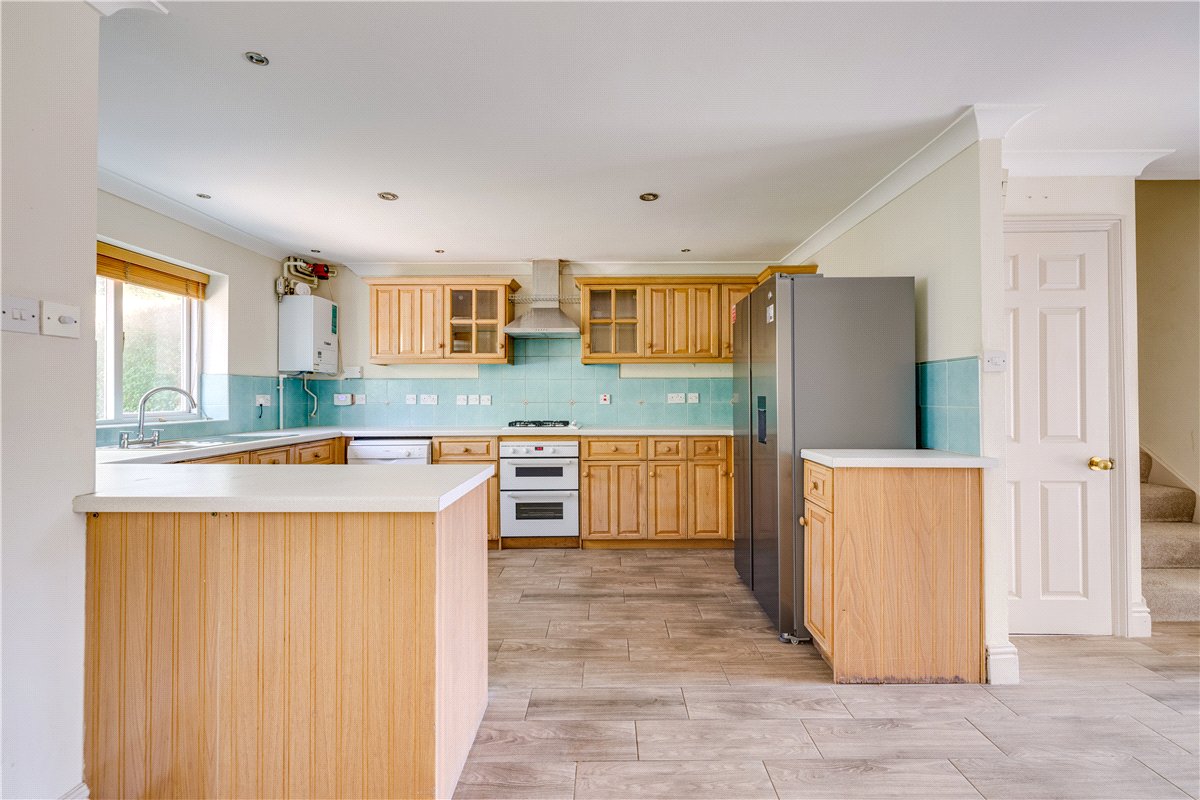 3 bedroom house, Lower Grove Road, Richmond TW10 - Let Agreed