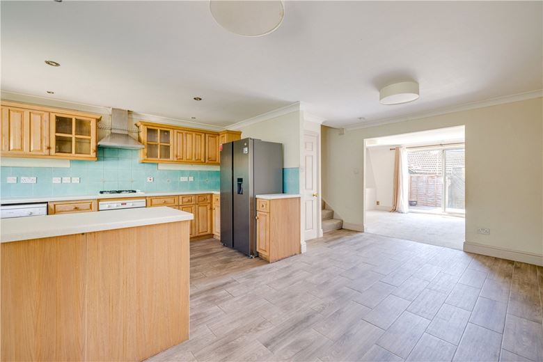 3 bedroom house, Lower Grove Road, Richmond TW10 - Let Agreed