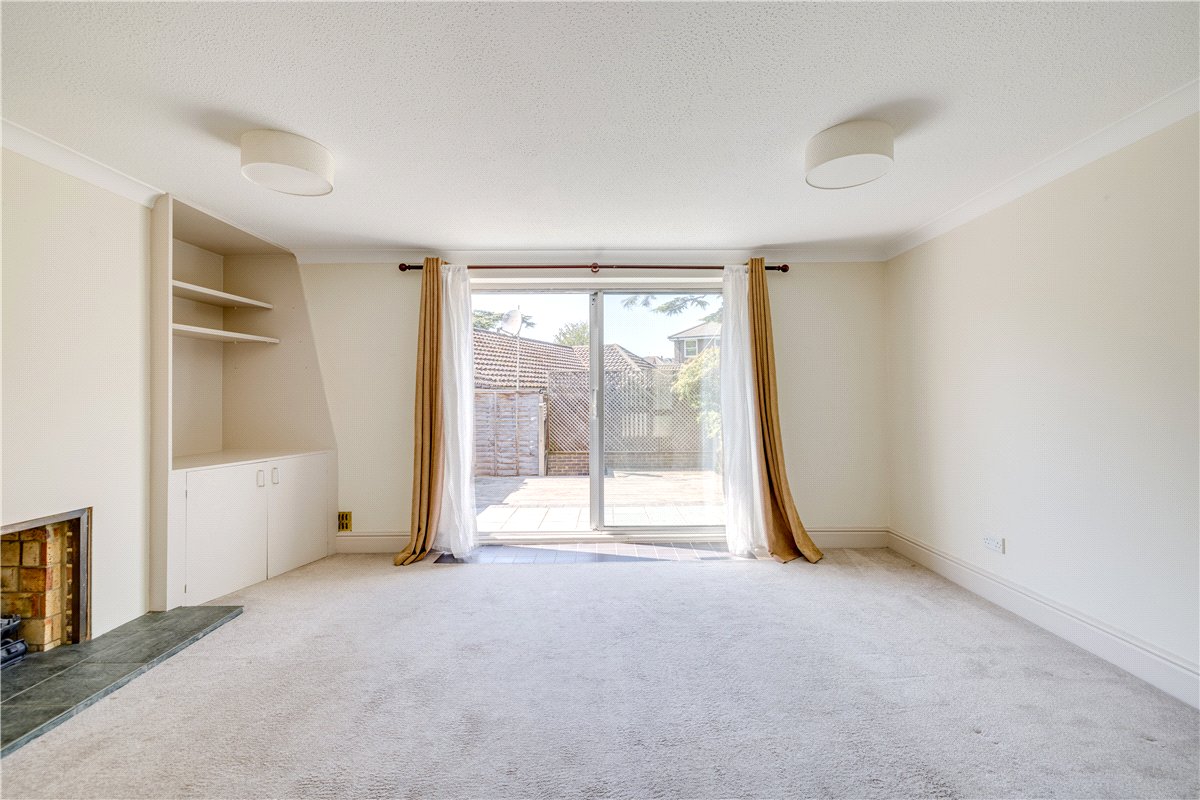 3 bedroom house, Lower Grove Road, Richmond TW10 - Let Agreed