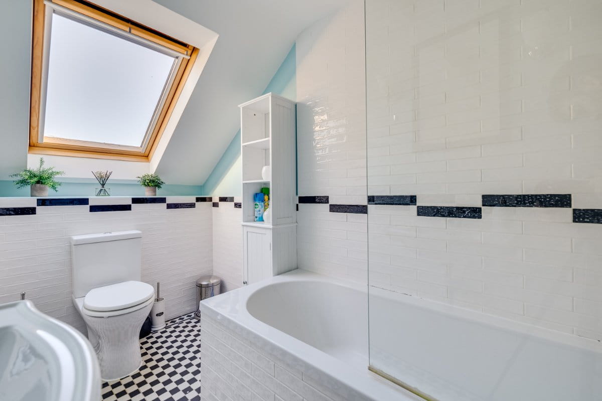 4 bedroom house, Grove Road, London SW13 - Available