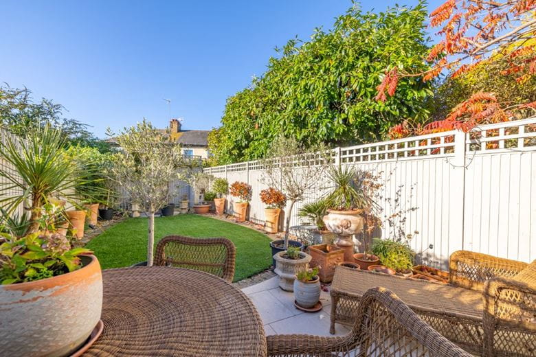 4 bedroom house, Grove Road, London SW13 - Available