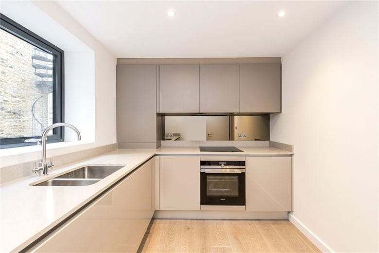 1 bedroom flat, King Street, Hammersmith W6 - Let Agreed