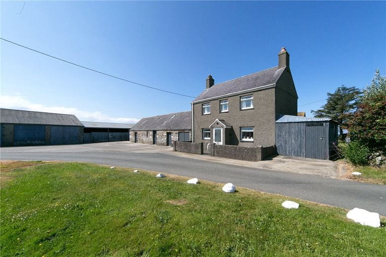 6 acres House, Tudweiliog, Pwllheli LL53 - Available