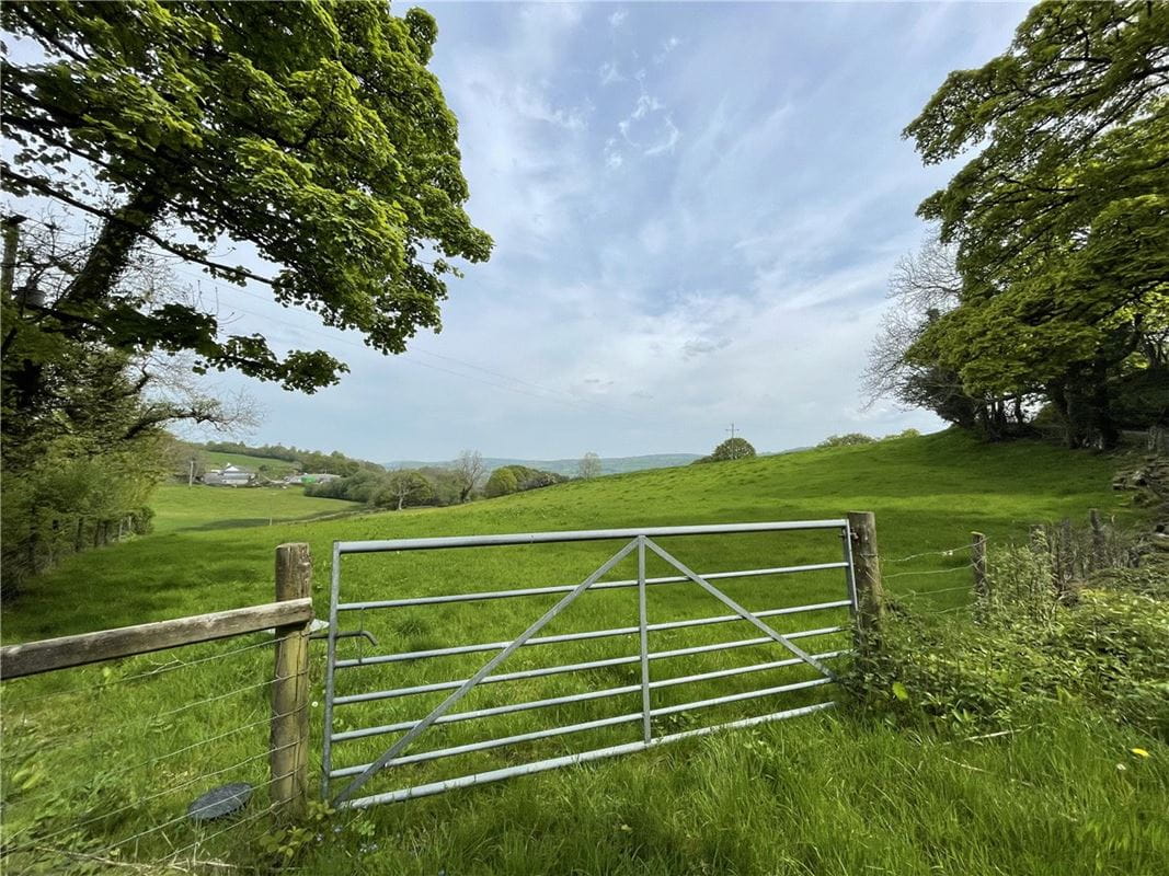  bedroom cottage, Ffordd Llyn Syberi, Eglwysbach LL28 - Let Agreed