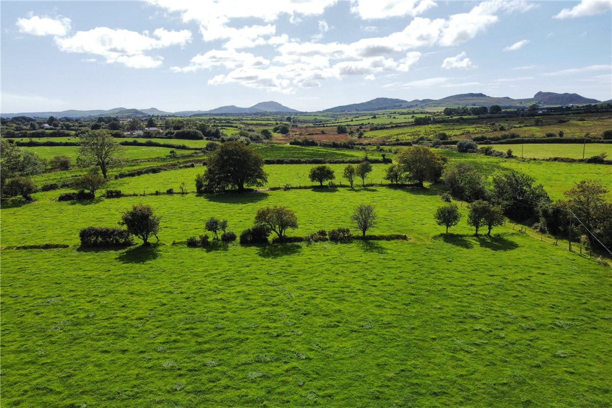 24.6 acres Farm, Llithfaen, Pwllheli LL53 - Available