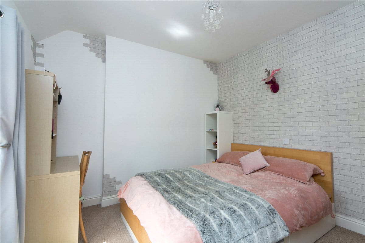  bedroom house, Sarnau, Bala LL23 - Available