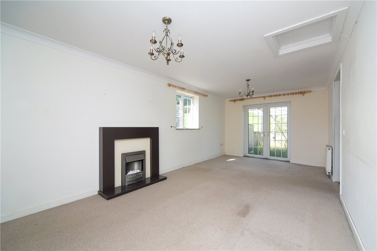 73 acres House, Llanfairtalhaiarn, Abergele LL22 - Available