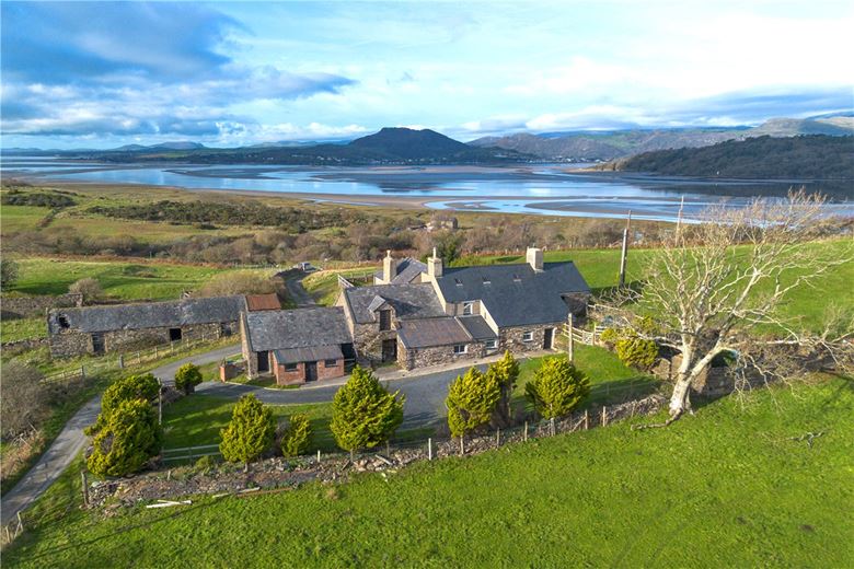  bedroom house, Ynys, Talsarnau LL47 - Available