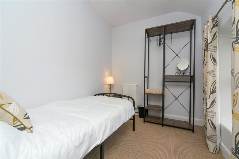  bedroom house, Ynys, Talsarnau LL47 - Available