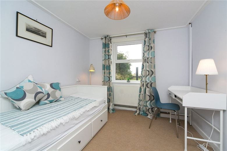  bedroom house, Ynys, Talsarnau LL47 - Available