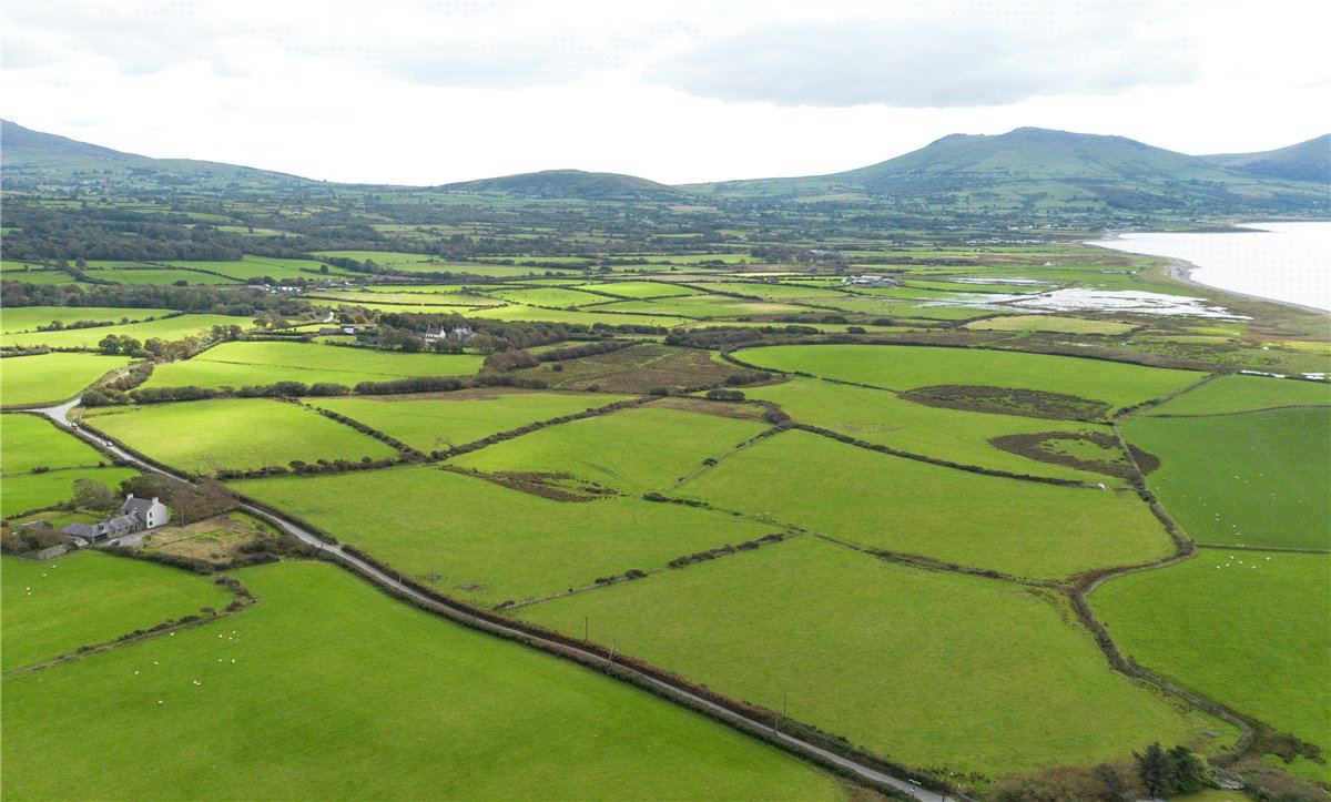 901 acres Country Estate, Caernarfon, Gwynedd LL54 - Available