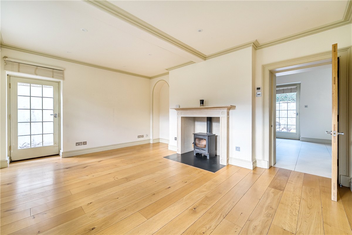 3 bedroom house, Badminton Road, Old Sodbury BS37