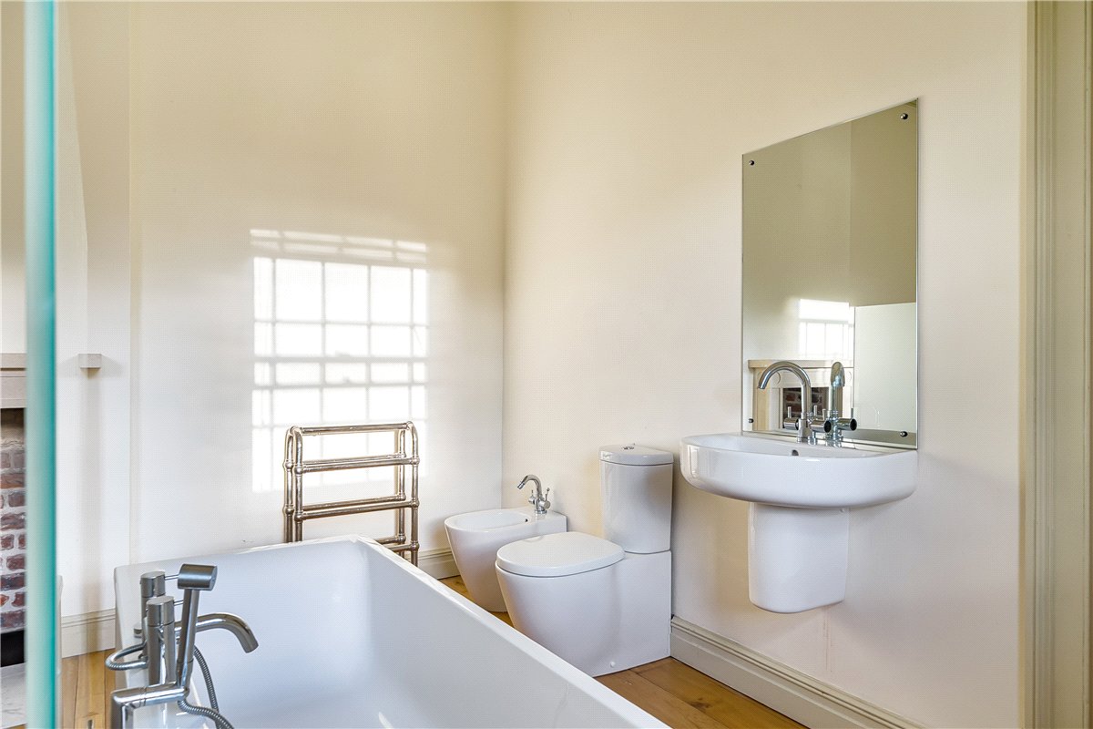 3 bedroom house, Badminton Road, Old Sodbury BS37