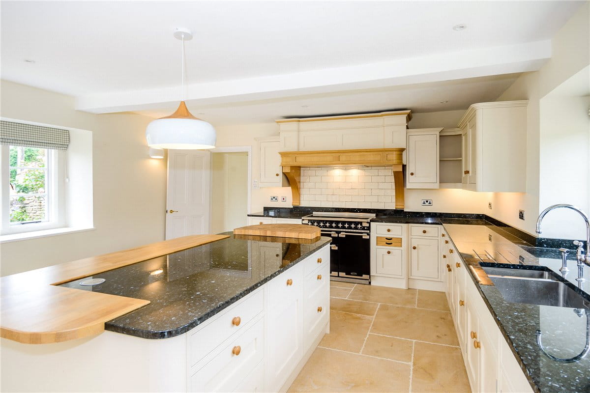 4 bedroom house, Little Cumberwell, Bradford-on-Avon BA15