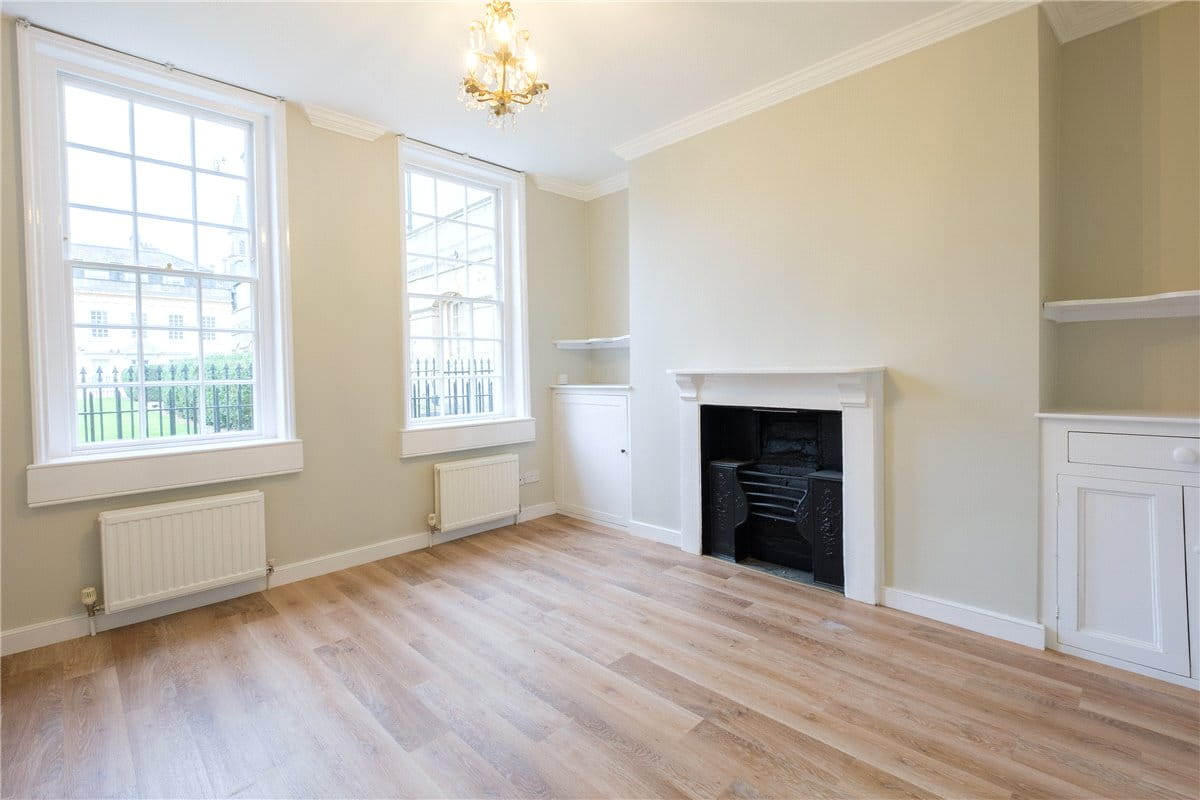 3 bedroom house, Beauford Square, Bath BA1 - Let Agreed