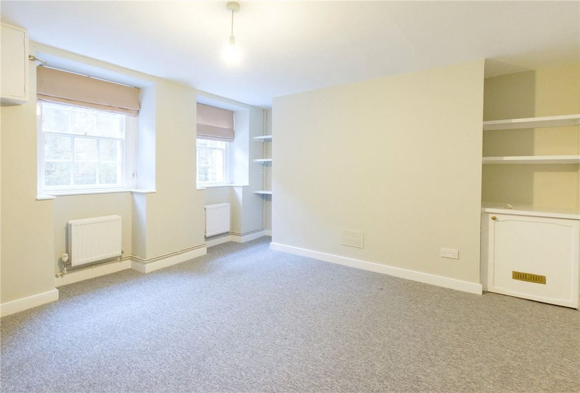 3 bedroom house, Beauford Square, Bath BA1 - Let Agreed