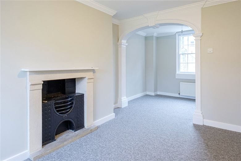 3 bedroom house, Beauford Square, Bath BA1 - Let Agreed