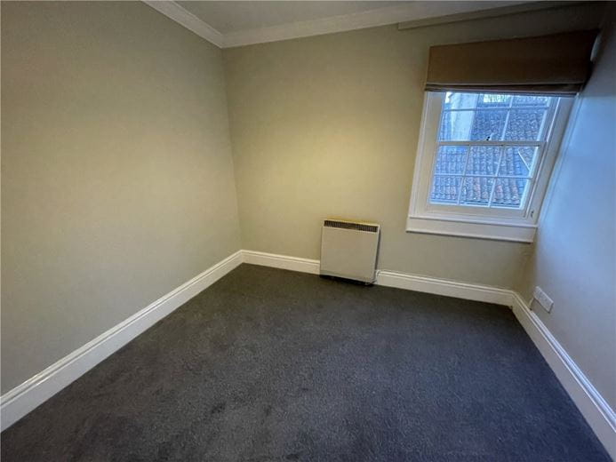 2 bedroom flat, Beauford Square, Bath BA1 - Let Agreed