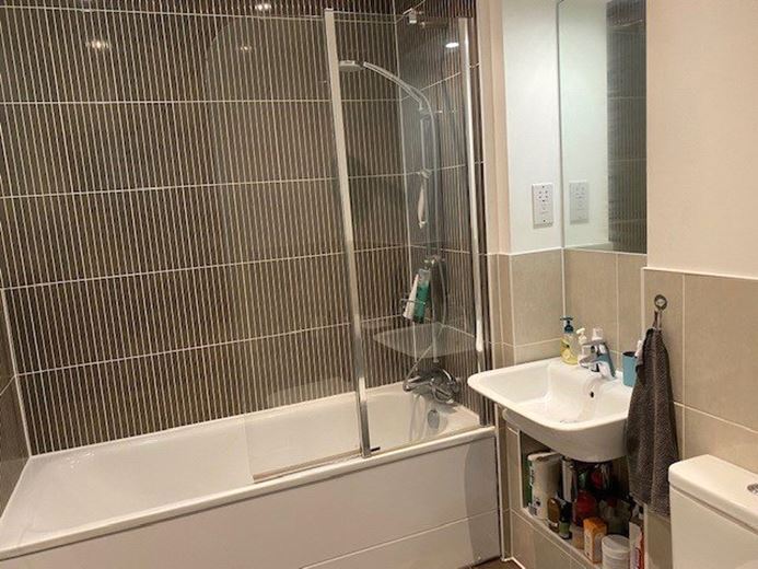 1 bedroom flat, Highgate, Longmead Terrace BA2