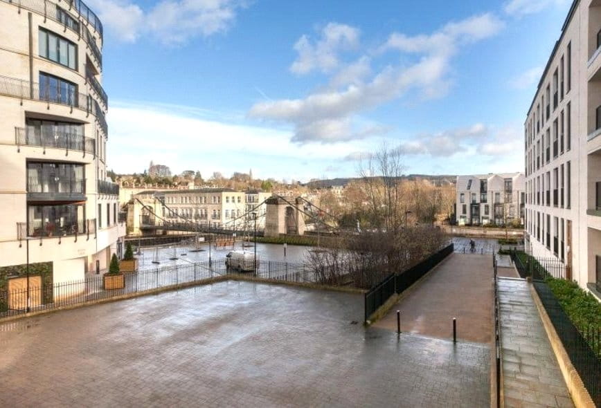 1 bedroom flat, Highgate, Longmead Terrace BA2