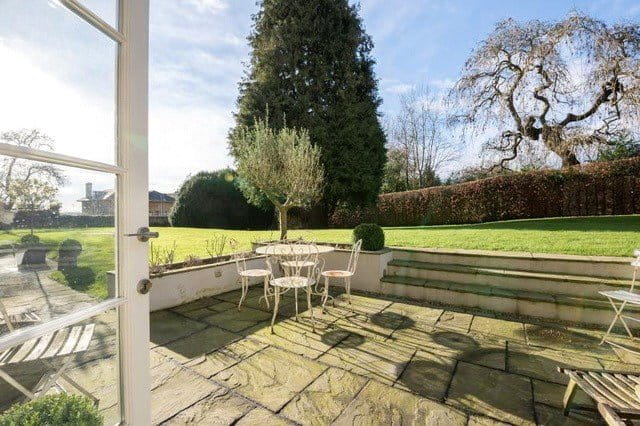 3 bedroom flat, Allenby House South, Lansdown Road BA1