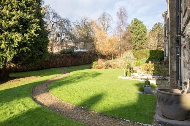 3 bedroom flat, Allenby House South, Lansdown Road BA1