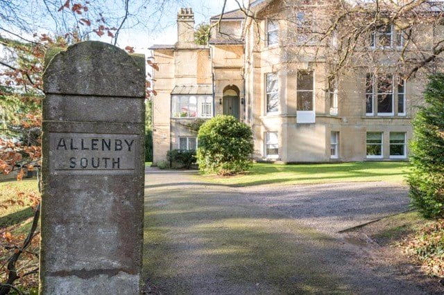 3 bedroom flat, Allenby House South, Lansdown Road BA1
