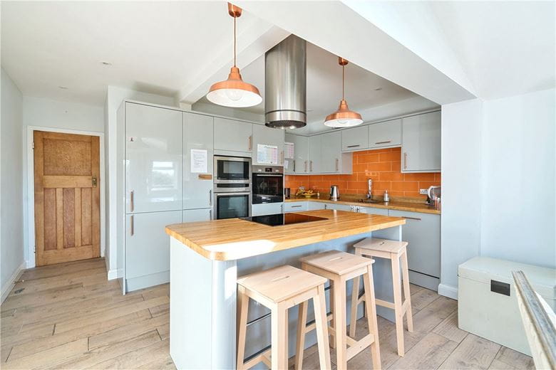 3 bedroom house, Haviland Grove, Bath BA1