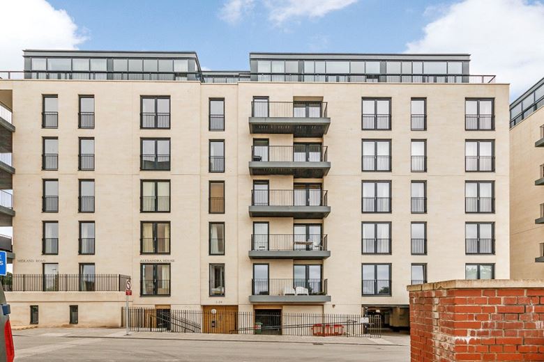 2 bedroom flat, Midland Road, Bath BA2