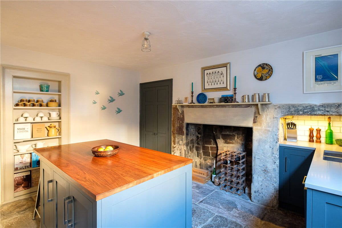 3 bedroom house, Northampton Street, Bath BA1 - Available