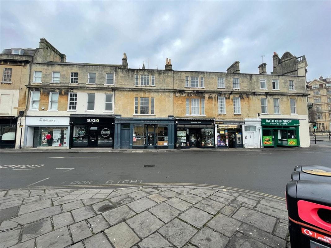 1 bedroom flat, Terrace Walk, Bath BA1