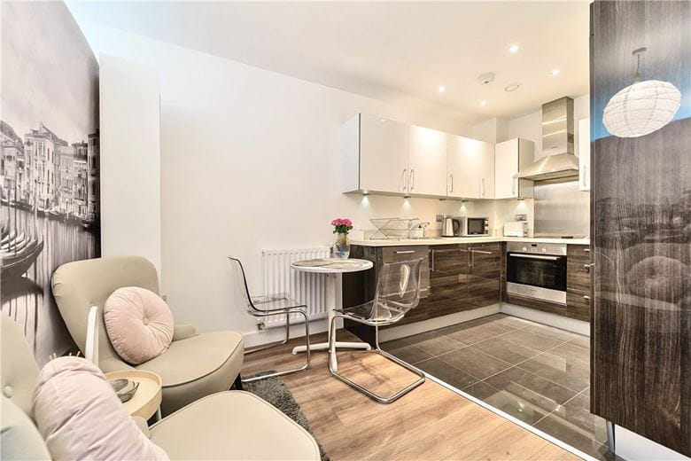 1 bedroom flat, Victoria Bridge Road, Bath BA2