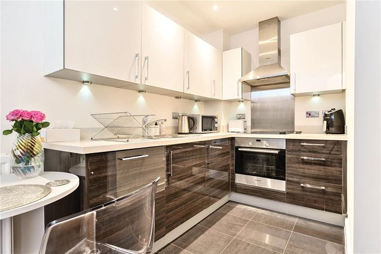 1 bedroom flat, Victoria Bridge Road, Bath BA2