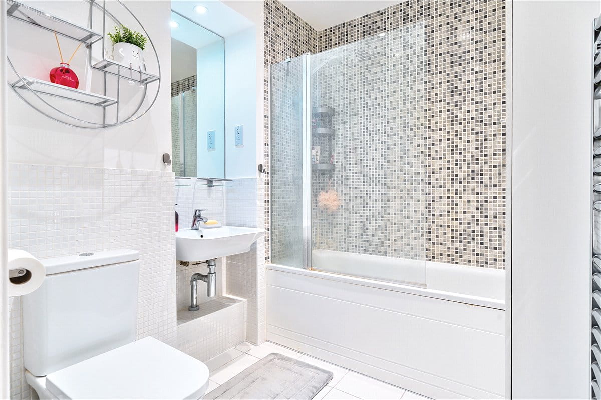 1 bedroom flat, Victoria Bridge Road, Bath BA2