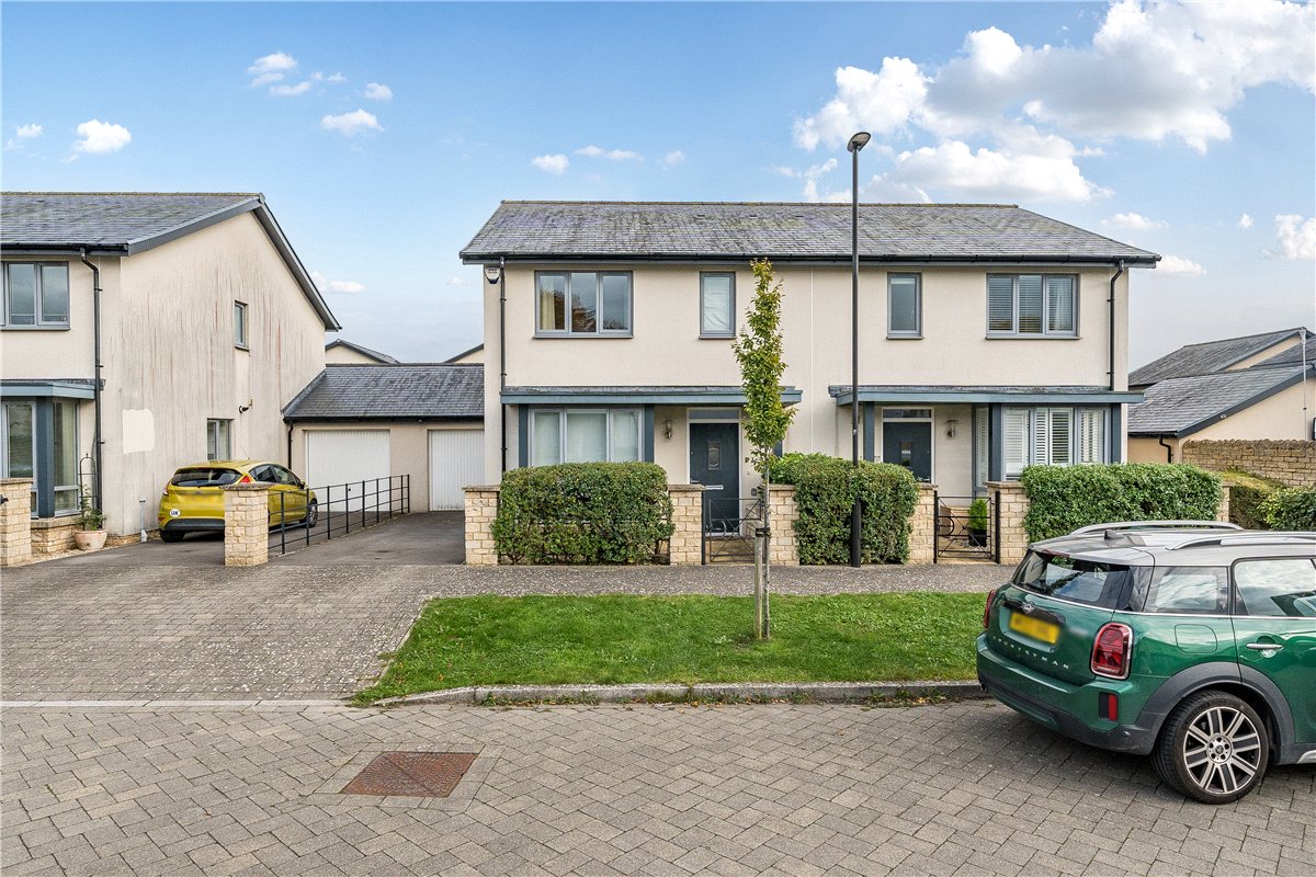 3 bedroom house, Waller Gardens, Lansdown BA1 - Available