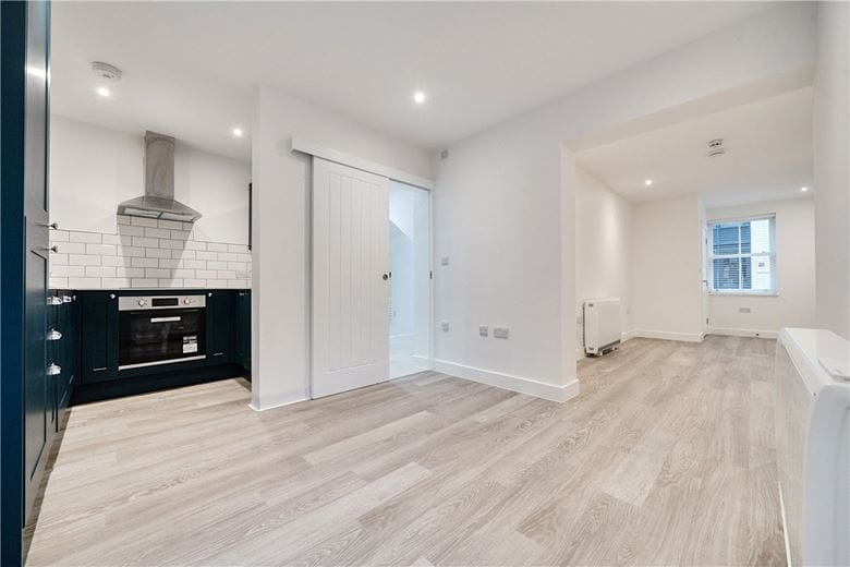 1 bedroom flat, Palace Yard Mews, Bath BA1 - Available