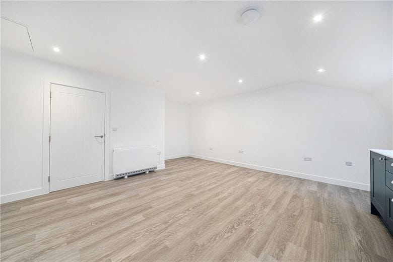 2 bedroom flat, Palace Yard Mews, Bath BA1 - Available