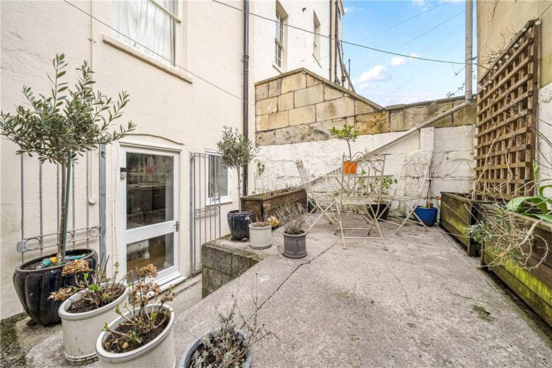 1 bedroom flat, Daniel Street, Bath BA2 - Available