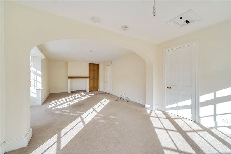 3 bedroom house, Church Lane, Stoneleigh CV8 - Sold STC