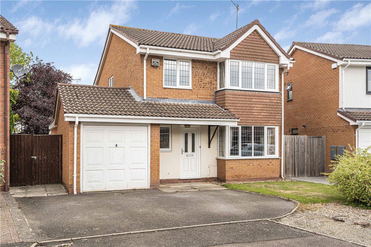 4 bedroom house, Butler Close, Kenilworth CV8 - Available