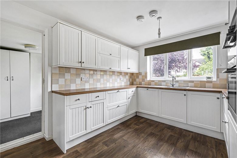 4 bedroom house, Butler Close, Kenilworth CV8 - Available