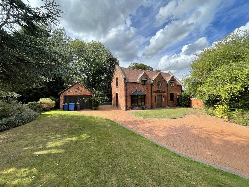 3 bedroom house, School Lane, Hints B78 - Available