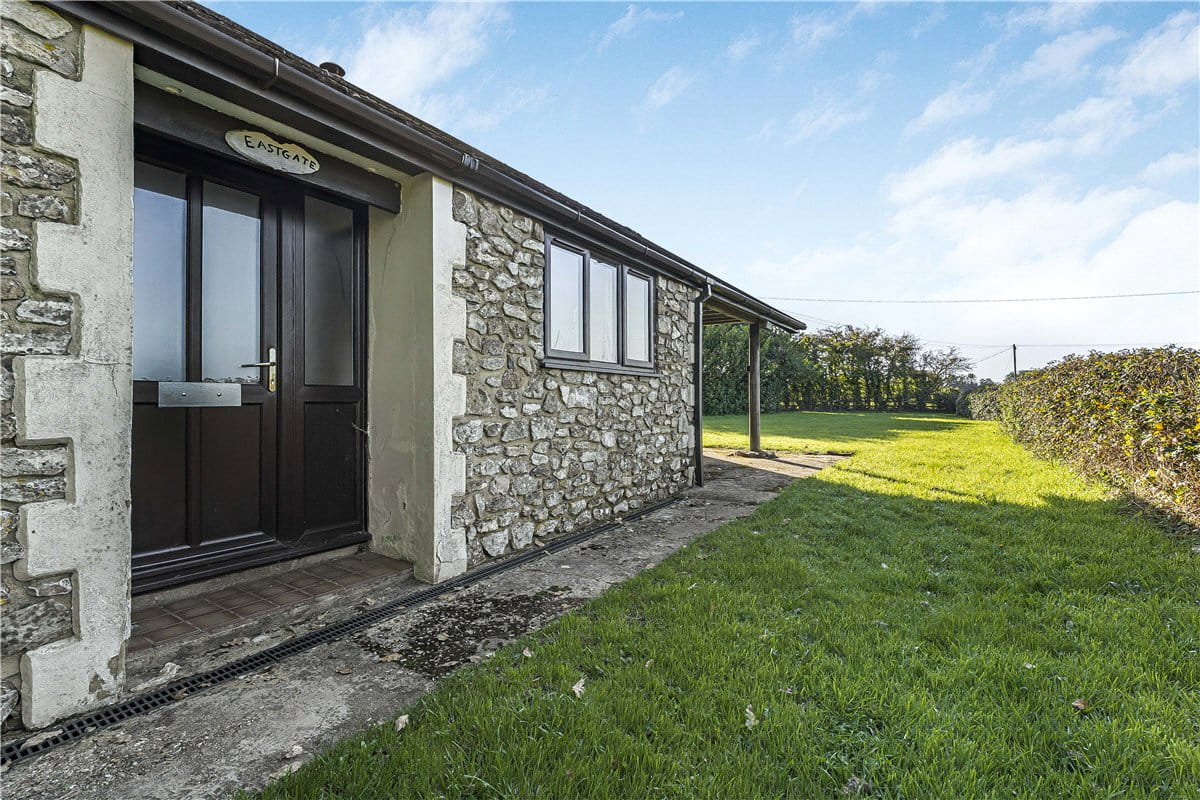 3 bedroom bungalow, Yarcombe, Honiton EX14 - Available