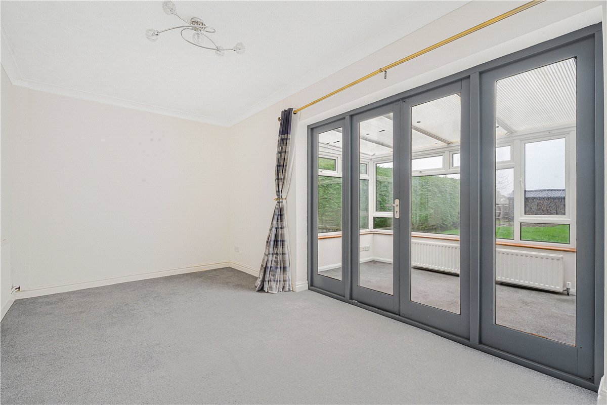 3 bedroom bungalow, Nash Lee Lane, Wendover HP22 - Available