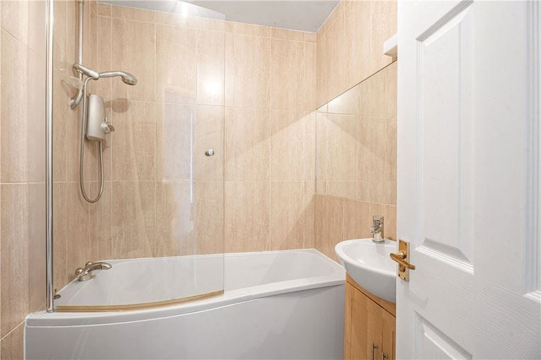 4 bedroom bungalow, South Street, Wendover HP22 - Let Agreed