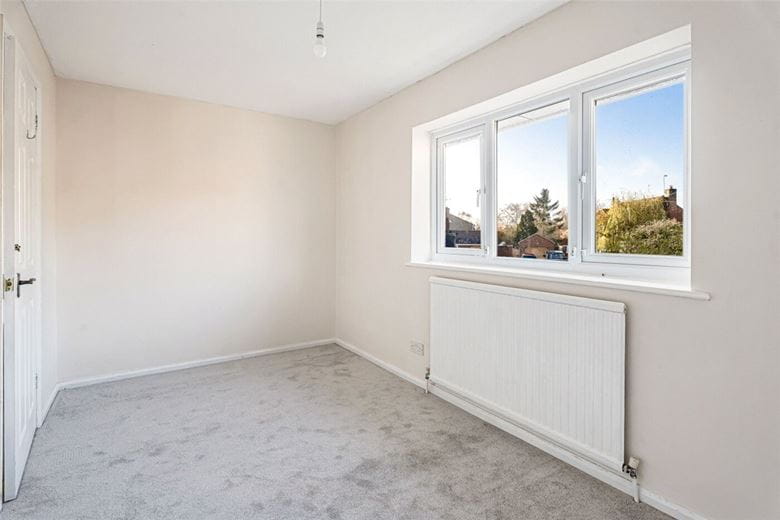 4 bedroom house, Grange Close, Twyford MK18 - Available