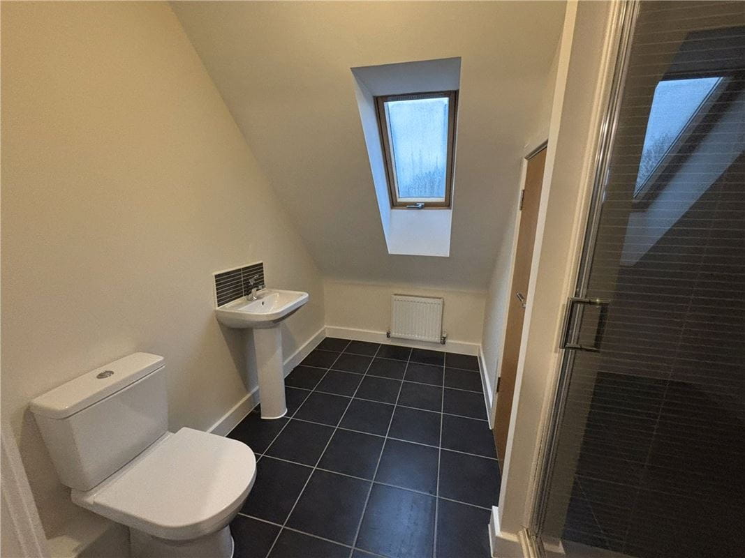 3 bedroom house, Comelybank Drive, Mexborough S64 - Available