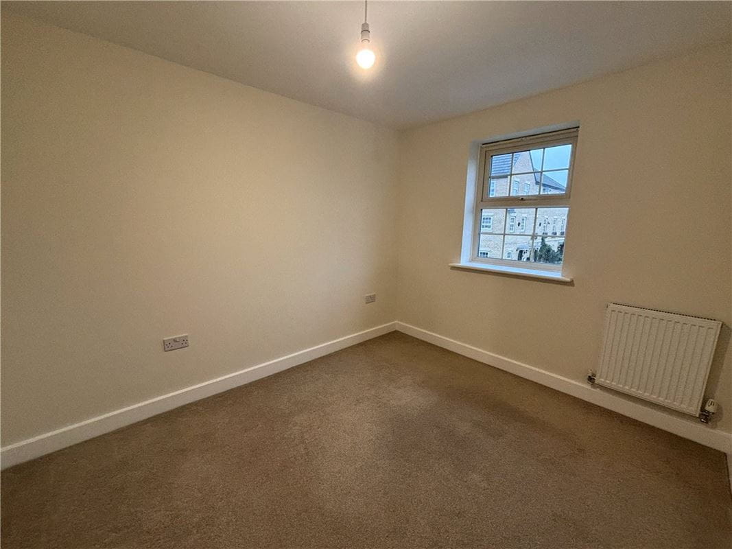 3 bedroom house, Comelybank Drive, Mexborough S64 - Available